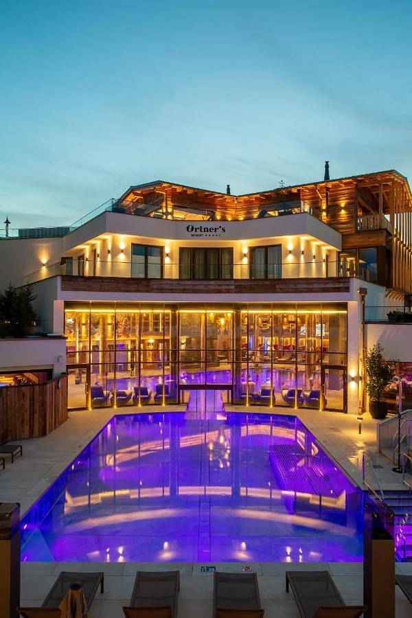 Hotel für 2 Personen, mit Balkon und Whirlpool sowie Terrasse und Garten