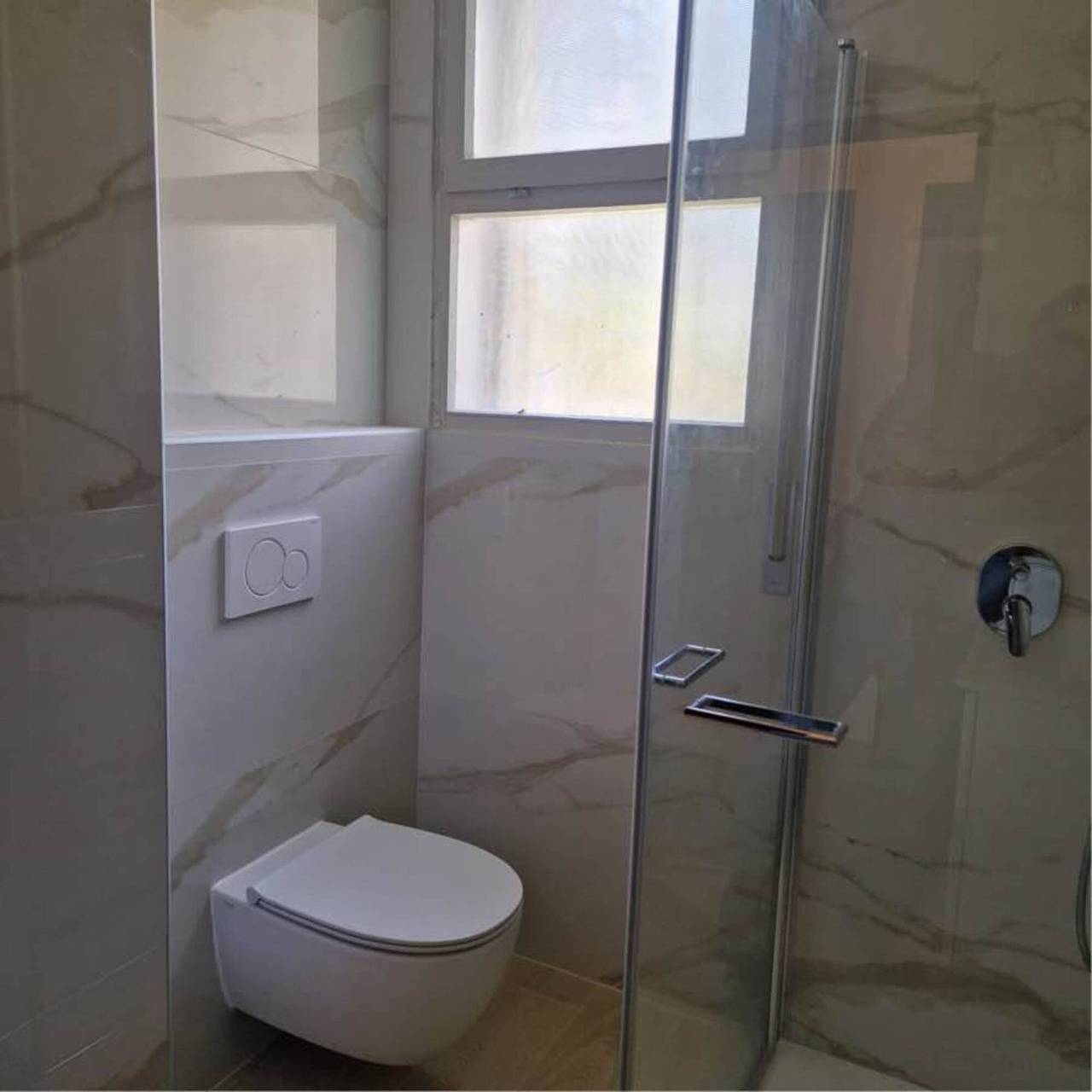 Ganze Wohnung, Halbfreistehende Villa mit großem privaten Garten in Bibione, Venedig Provinz