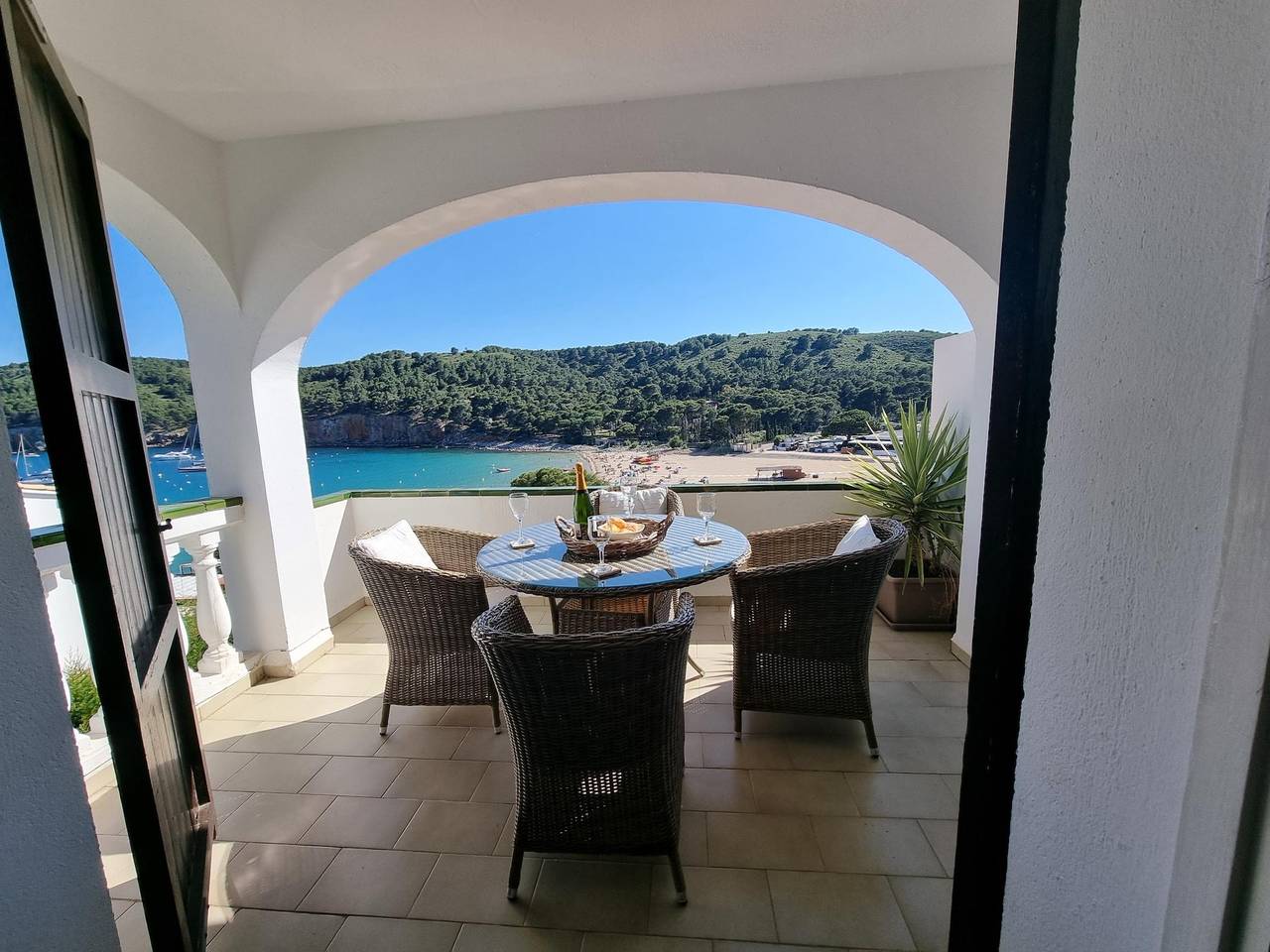 Ganze Ferienwohnung, Ferienwohnung für 4 Personen mit Meerblick in Punta Montgo, l'Escala