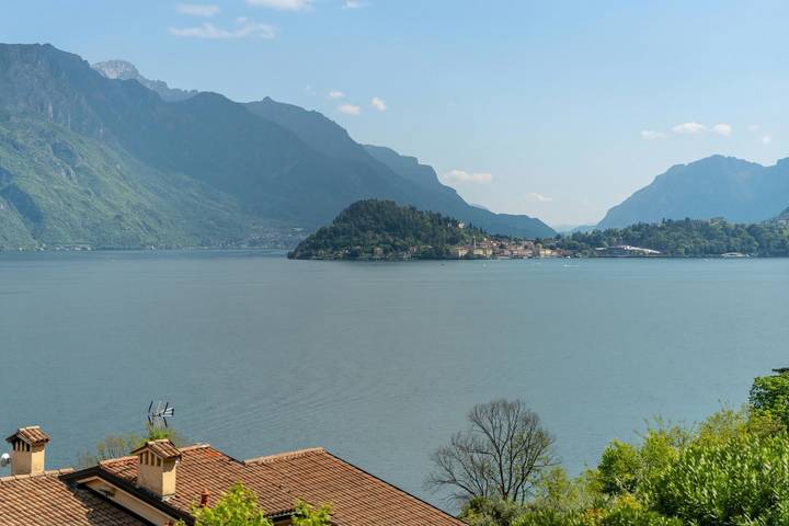 Gîte pour 6 personnes, avec terrasse ainsi que vue sur le lac et piscine, adapté aux familles dans Menaggio - 2