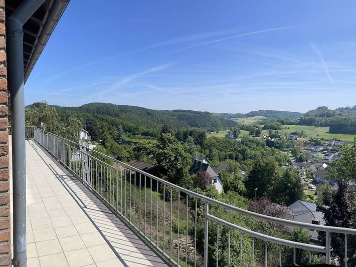 Ferienhaus für 16 Personen, mit Balkon und Terrasse sowie Pool und Sauna in Daun - 4