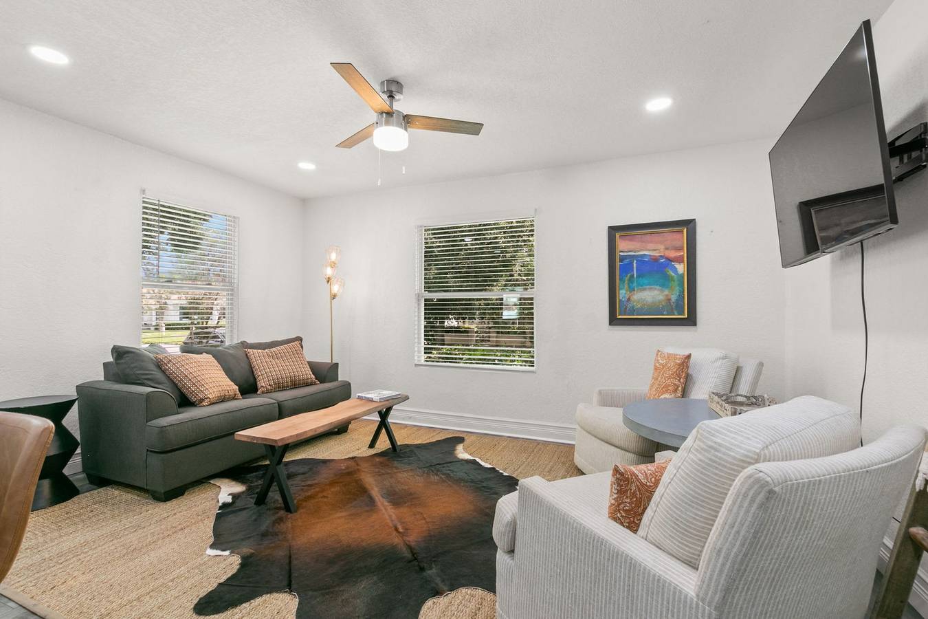 Hel leilighet, New Soho Sanctuary - Gorgeous Apartment Steps to S Howard Ave with Fenced Yard in South Tampa, Tampa