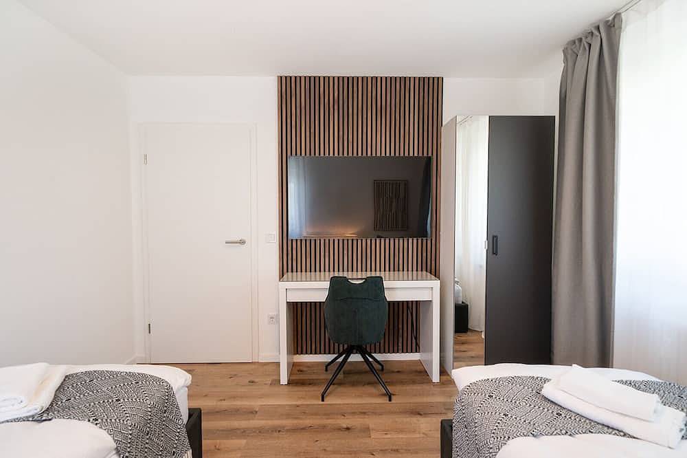 Ganze Wohnung, Brand new 2 bedrooms apartment with a breathtaking 40m² roof terrace in Prohlis, Dresden