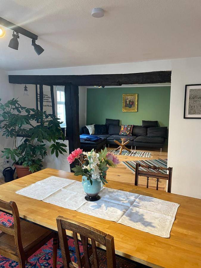 Ferienwohnung für 4 Personen, mit Garten und Ausblick in Morschen