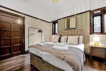 Cottage for 24 People in Boscombe, Bournemouth, Photo 2