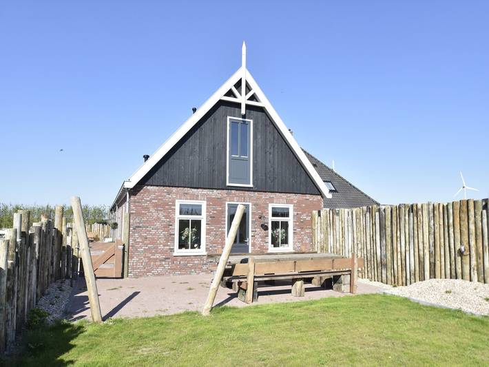 Ferienhaus für 10 Personen, mit Garten, kinderfreundlich