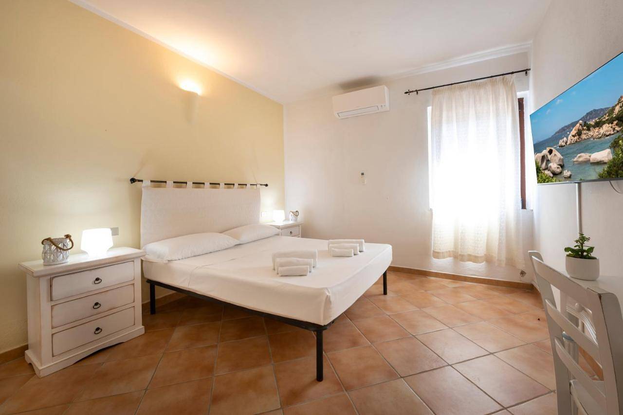 Appartement entier, Three-Bedroom Apartment in Porto Pollo, Palau (Sardaigne)