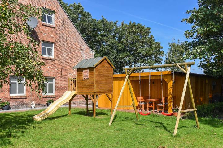 Ferienhaus für 5 Personen, mit Balkon und Garten in Neuharlingersiel - 2