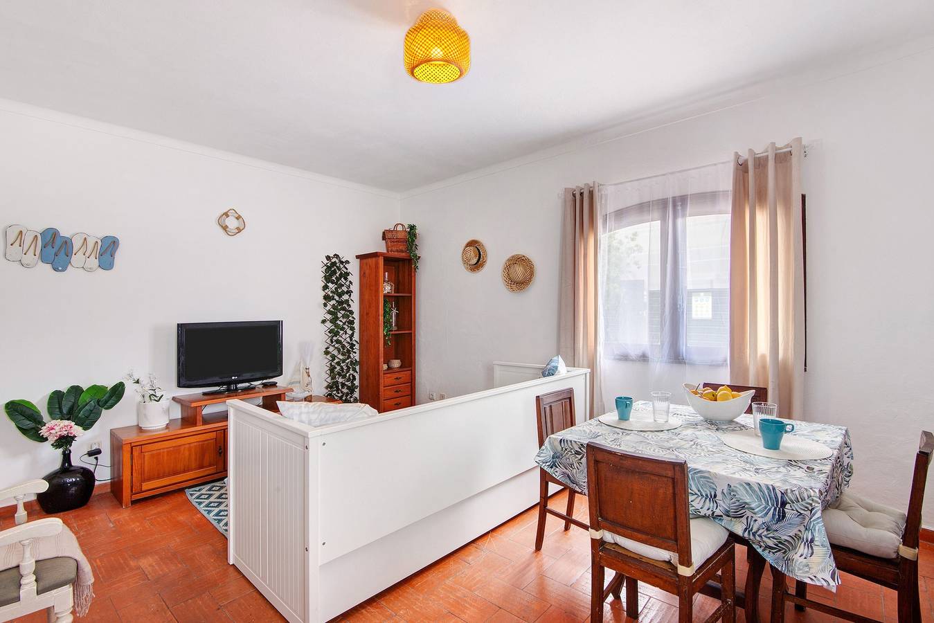 Casa vacanze 'Amarela' con spazio esterno privato e Wi-Fi in Cabanas de Tavira, Conceição e Cabanas de Tavira