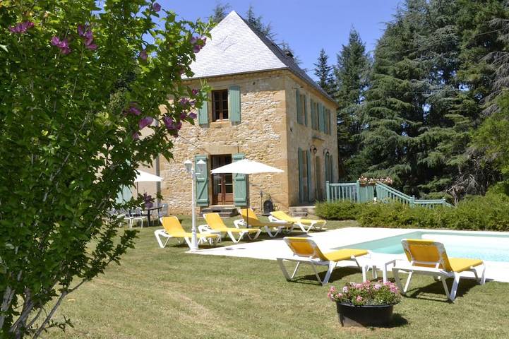 Maison de vacances pour 8 personnes, avec jardin et terrasse à Gourdon