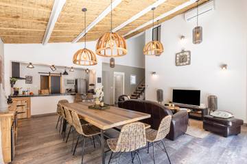 Villa pour 10 Personnes dans Pougnadoresse, Région de Nîmes, Photo 1