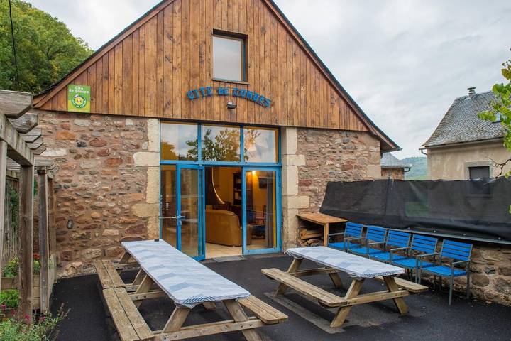 Holiday home for 25 people, with terrace and garden - 1