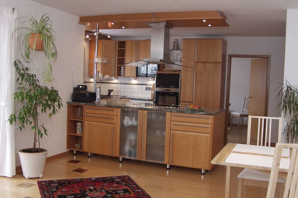 Ganze Wohnung, Komfortable Ferienwohnung am Ortsrand Bad Aibling in Ferienregion Voralpenland in Bad Aibling, Landkreis Rosenheim