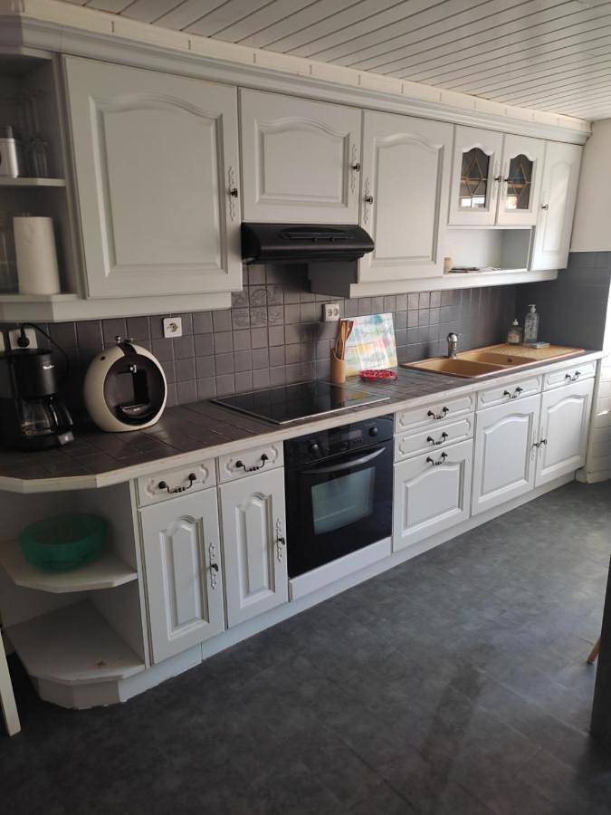 Three-Bedroom House in Chapelle de Saint-Cado, Belz