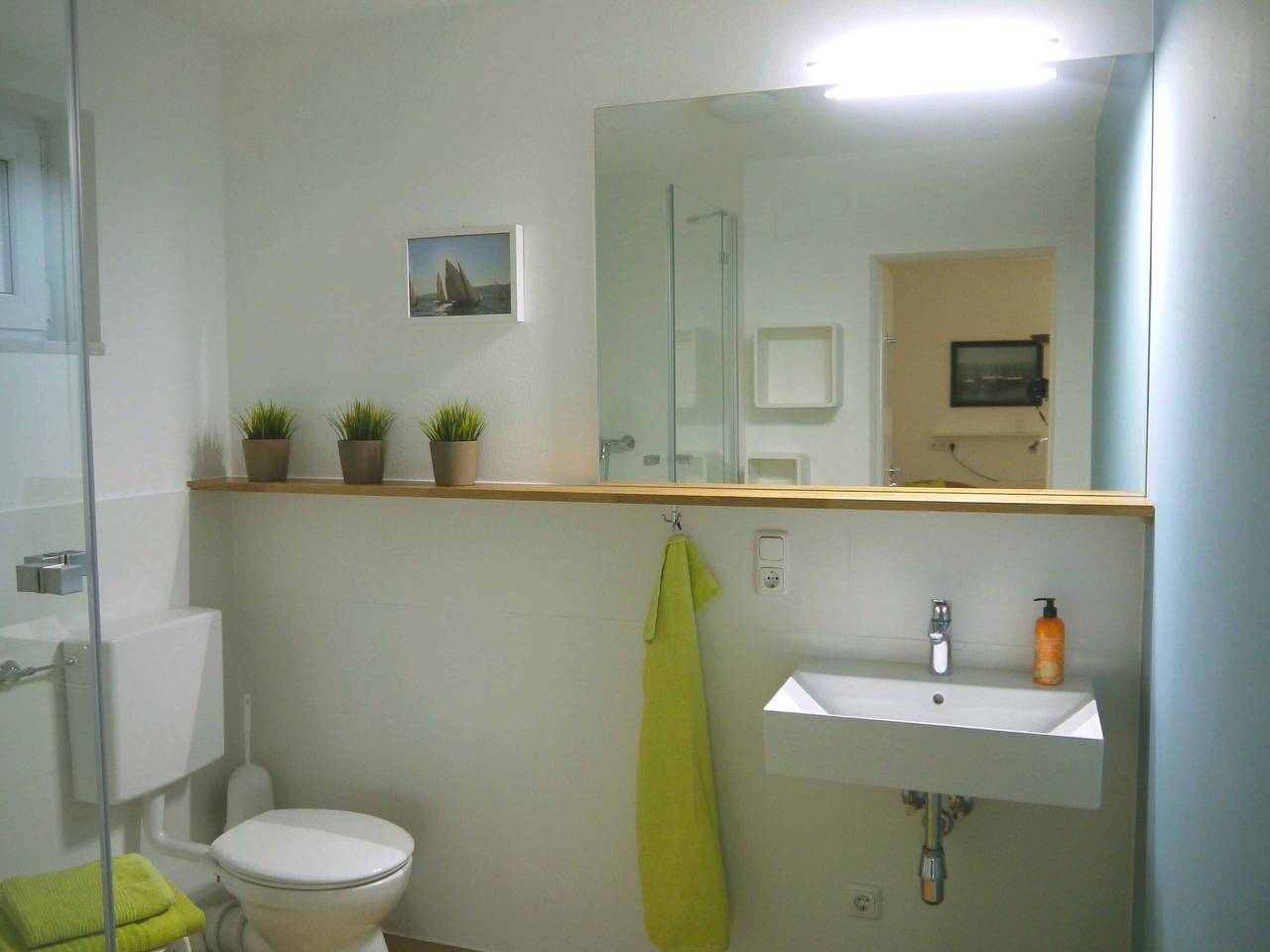 Ganze Wohnung, Einzimmerapartment 'Sandra Scheck' mit Bergblick, privater Terrasse und Wlan in Lindau, Bayerisch Schwaben