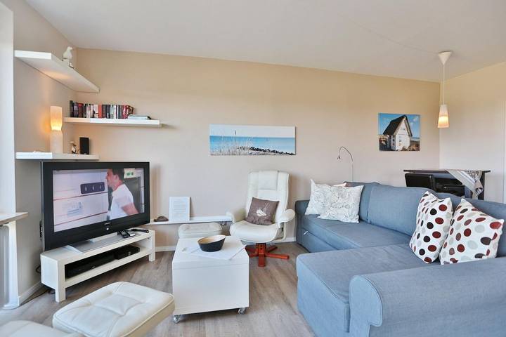 Ferienwohnung mit Meerblick für 3 Personen, mit Balkon und Pool