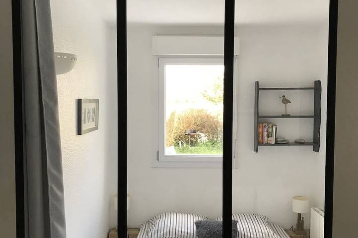 Gîte pour 4 personnes, avec sauna et jardin ainsi que jacuzzi et terrasse, animaux acceptés dans Plage Sables Blancs - 3
