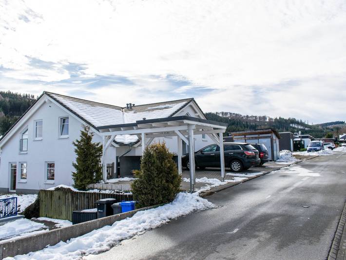 Ferienwohnung für 9 Personen, mit Balkon und Ausblick in Willingen