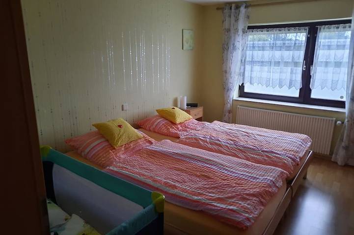Ganze Wohnung, FeWo mit Wintergarten mitten im Sauerland für Jung und Alt in Kreis Olpe, Sauerland