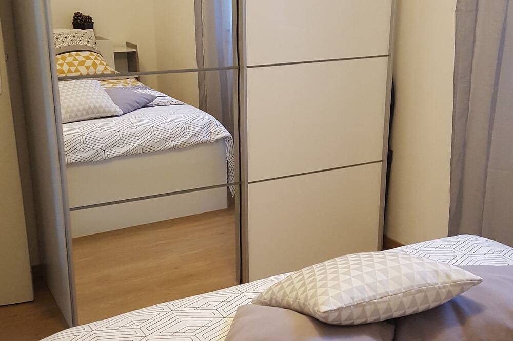 Appartement entier, Beautiful T3, sea view terrace, near beach in Sausset-les-Pins, Région d'Istres