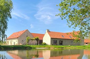 Gîte pour 8 personnes, avec vue ainsi que jardin et vue sur le lac à Alveringem