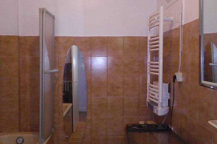 Gîte pour 4 personnes, avec terrasse, animaux acceptés dans Plage de Juan-les-Pins - 3