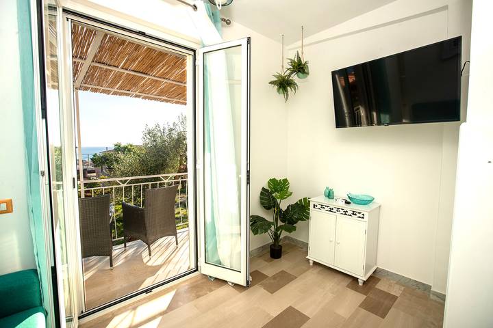 Ferienwohnung für 4 Personen, mit Balkon und Ausblick sowie Garten in Marina di Camerota - 3