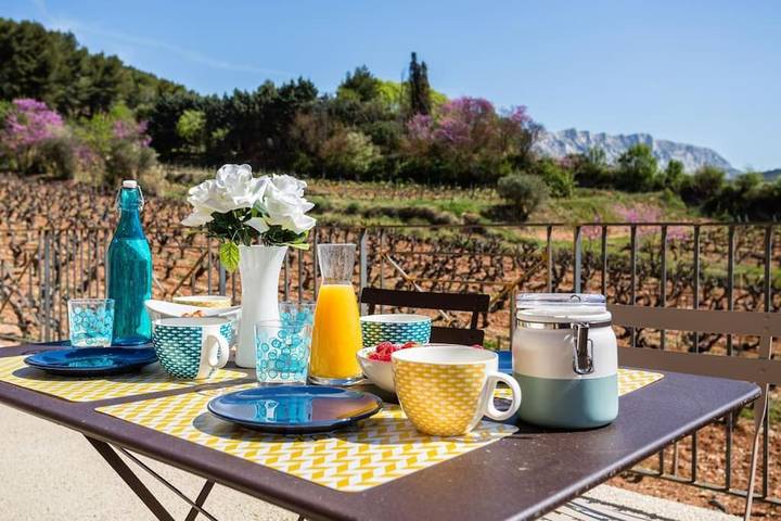 Casa de vacaciones para 4 personas, con vistas además de terraza y piscina - 1