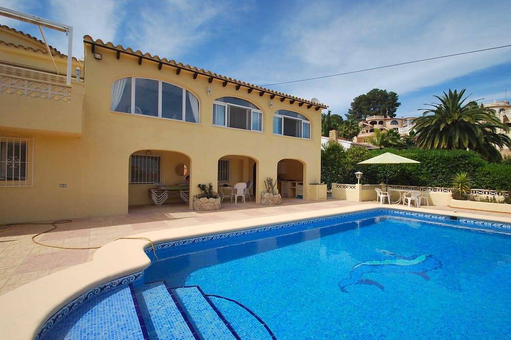 Strandnahes Ferienhaus, privater Pool, Internet, schöner Barbecue, Spülmaschine in Fanadix, Benissa