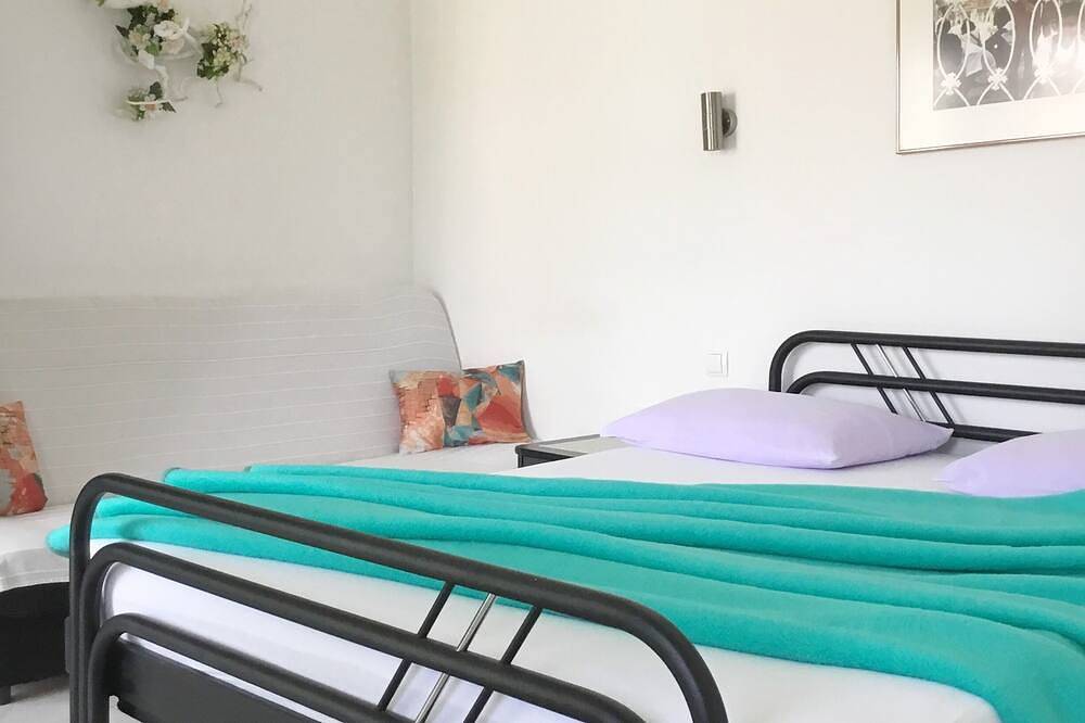 Entire apartment, Apartments Draga, (3018), Jelsa, Croatia in Jelsa, Hvar