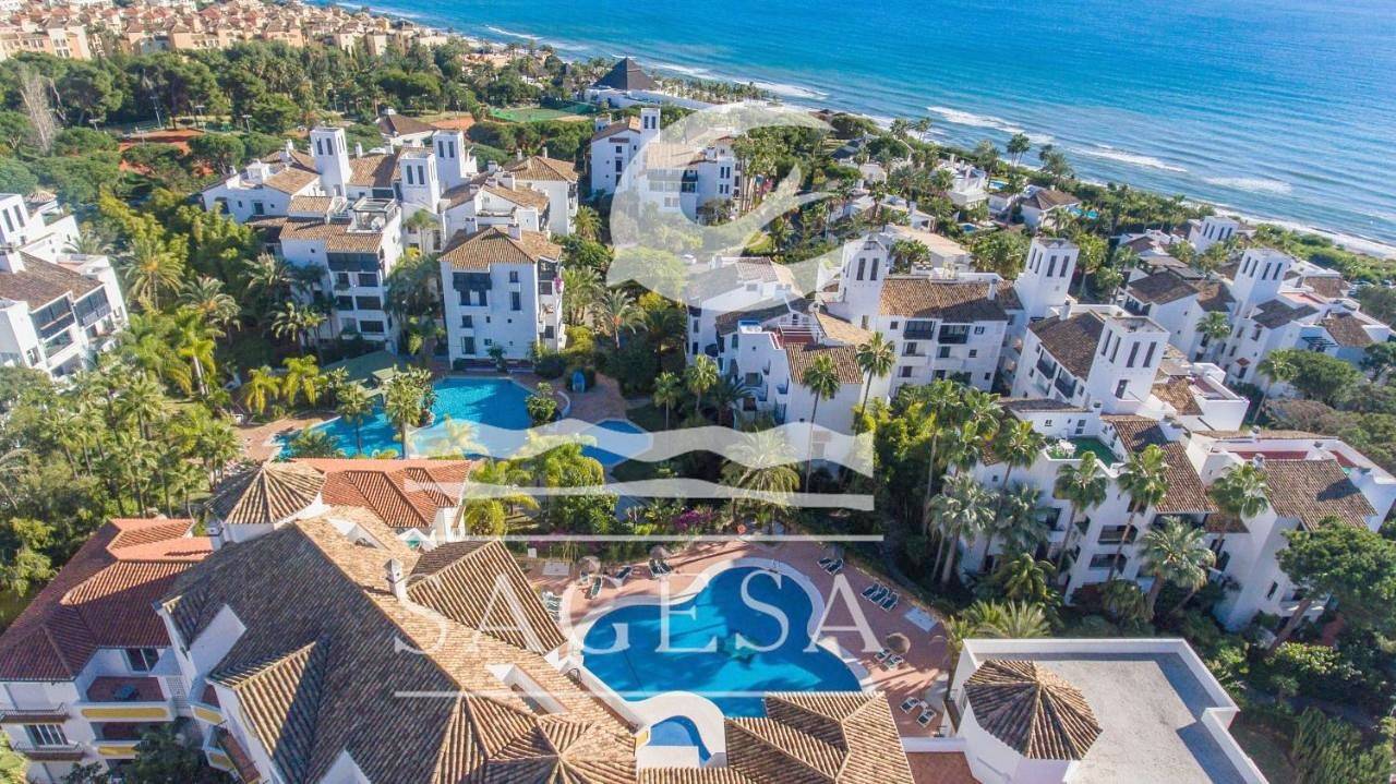 Aparthotel para 3 personas con jardín in Marbella Este, Marbella