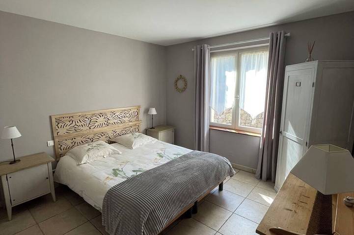 Just 10 minutes from the Gorges du Verdon! Beautiful, spacious villa with heated pool in Régusse, Brignoles Region