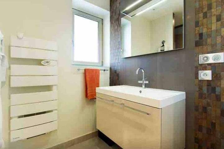 Gîte pour 4 personnes, avec balcon dans Plage de la Pierre au Tambour - 4