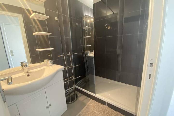 Ganze Wohnung, Studio am Wasser, in der Nähe von Strand, Meerblick, 4 Personen in Palavas-les-Flots, Mittelmeerküste (Frankreich)