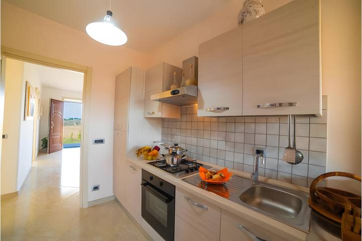 Villa 'Adg House' with Shared Terrace, Wi-Fi and Air Conditioning