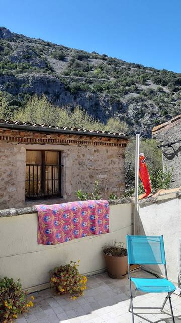 Gîte pour 2 personnes, avec terrasse dans l' Hérault