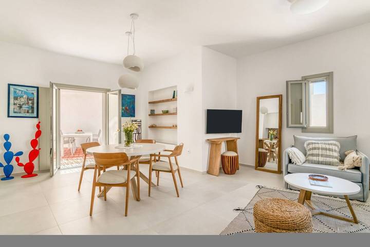 Villa pour 4 personnes, avec jardin et piscine ainsi que balcon et vue sur l’océan dans Paros - 3
