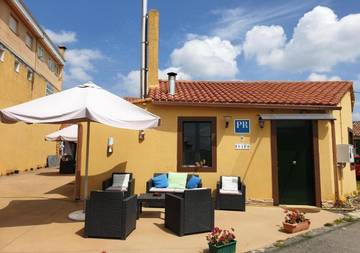 Maison d’hôte pour 2 personnes, avec vue et jardin dans O Pedrouzo