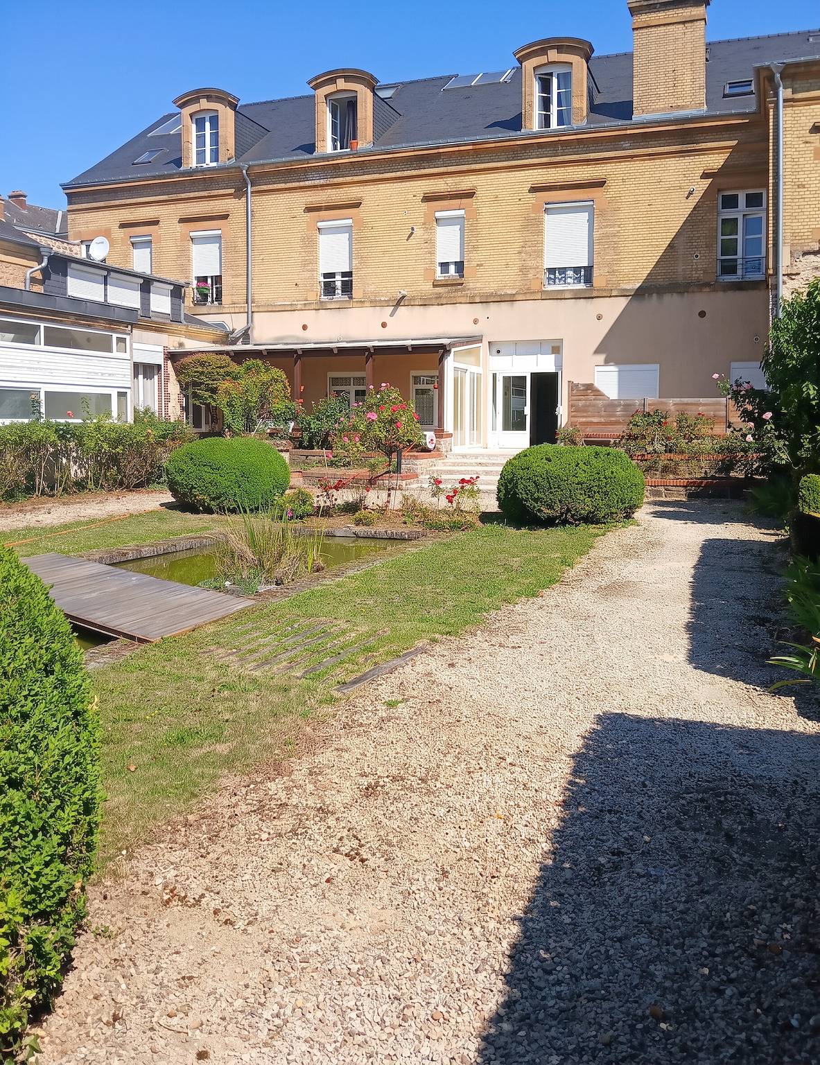 Ganzes Studio, Gemütliches Studio in Sedan mit eingezäunten Garten 22 m² in Sedan, Ardennen