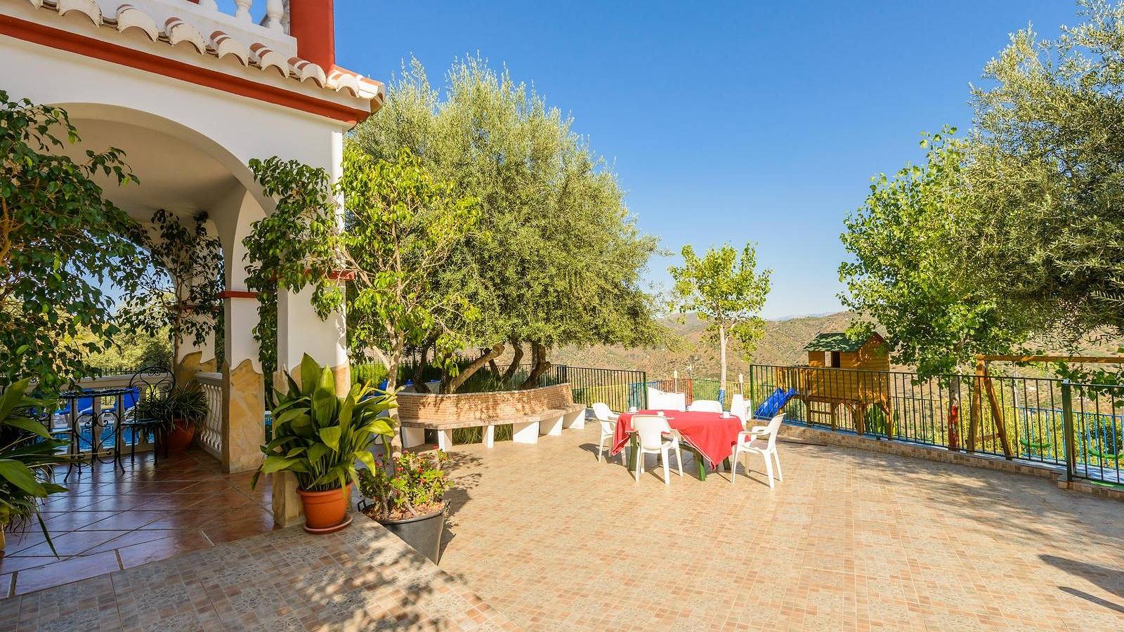 Parador de los Olivos Sayalonga by Ruralidays in Sayalonga, Costa del Sol