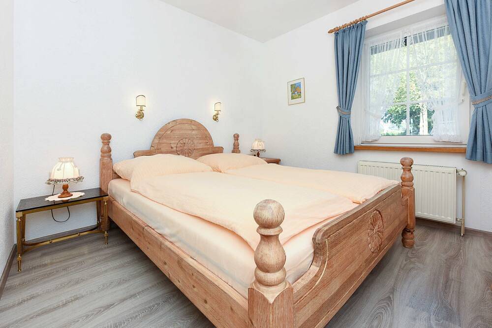 Ganze Wohnung, Ferienwohnung Kornblume - Ferienwohnungen Kornblume und Löwenzahn im Haus in Dunum, Nordseeküste