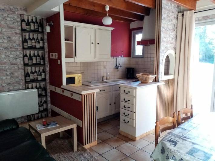 Gîte pour 5 personnes, avec jardin à Chastreix - 3