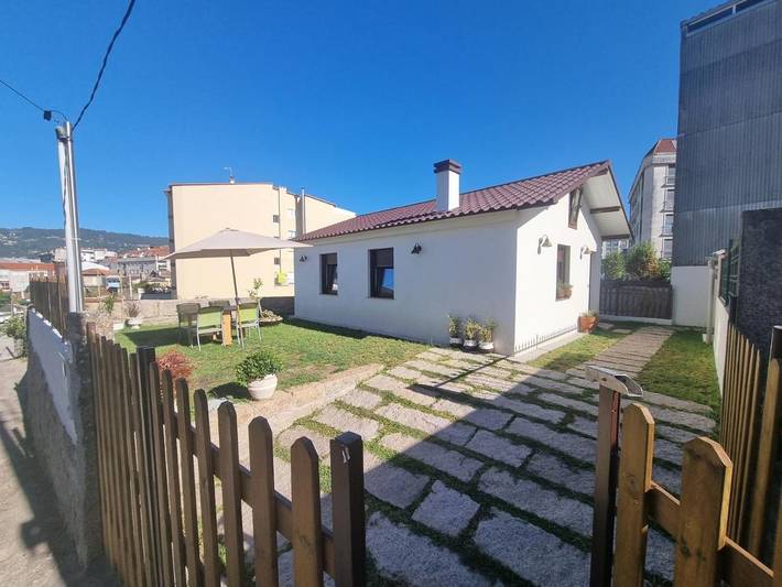 Apartamento de vacaciones para 6 personas, con vistas y jardín - 1