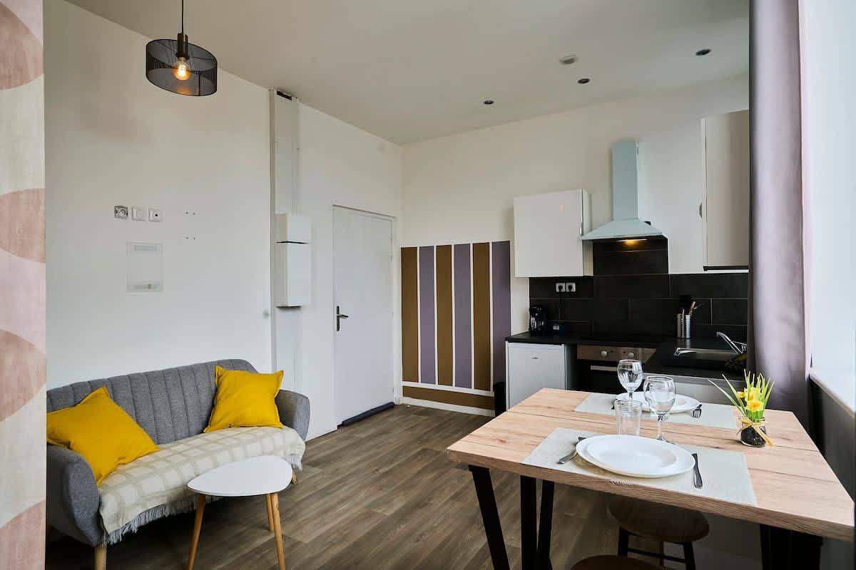 Ganze Wohnung, En Déplacement 5, Calme et lumineux in Tourcoing, Lille und Umgebung