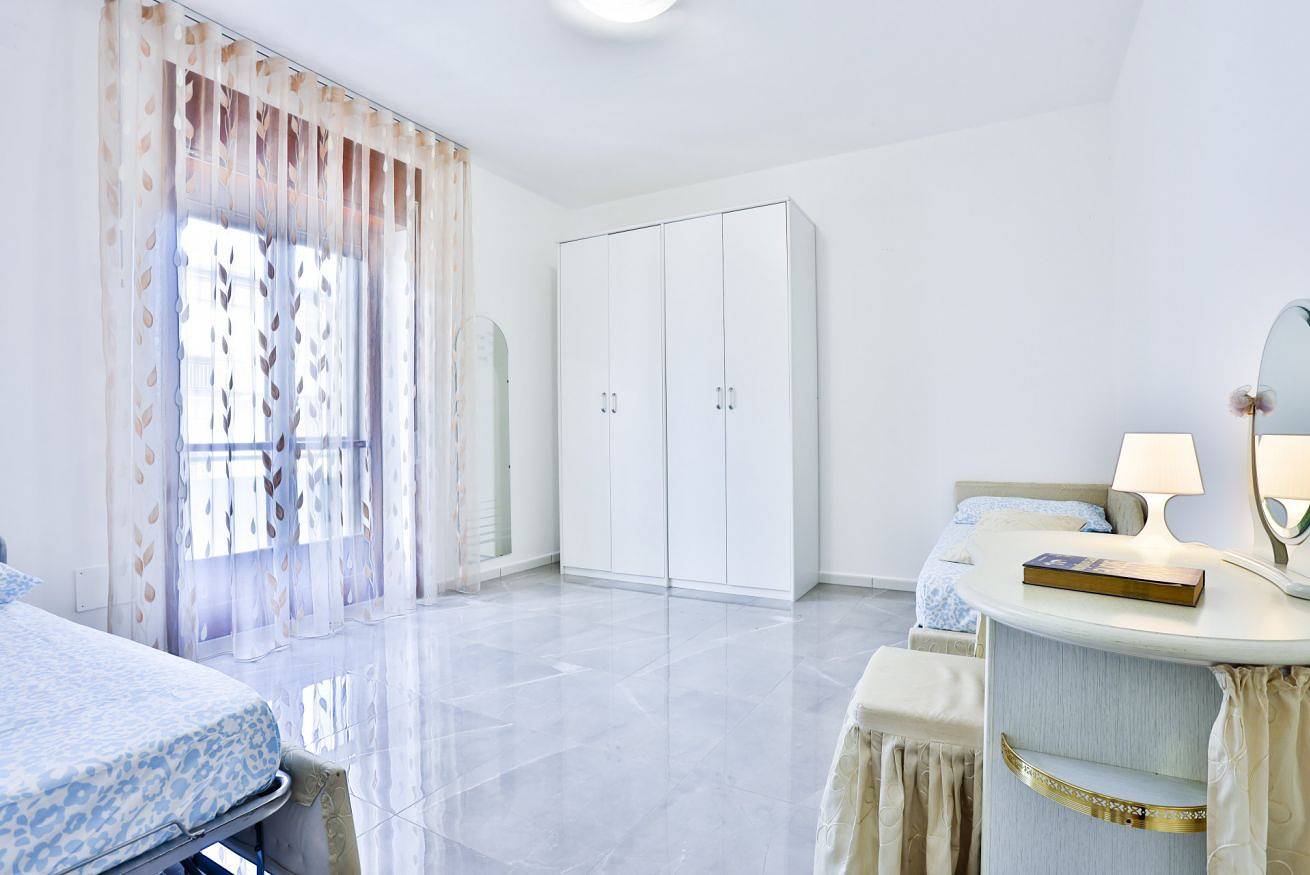 Appartamento intero, Guesthost - Casa Andy in Salerno, Costa tirrenica Campania