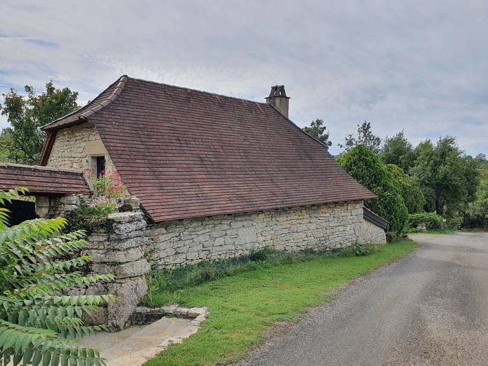 Location de vacances pour 4 personnes, avec jardin et vue ainsi que bassin pour enfant et piscine à Saint-Chels - 4