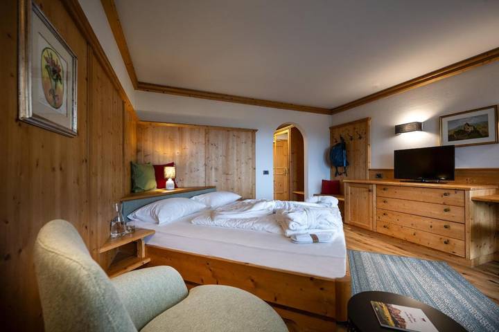 Hotel für 2 Personen, mit Whirlpool und Garten sowie Pool und Sauna, kinderfreundlich in Seis am Schlern - 3