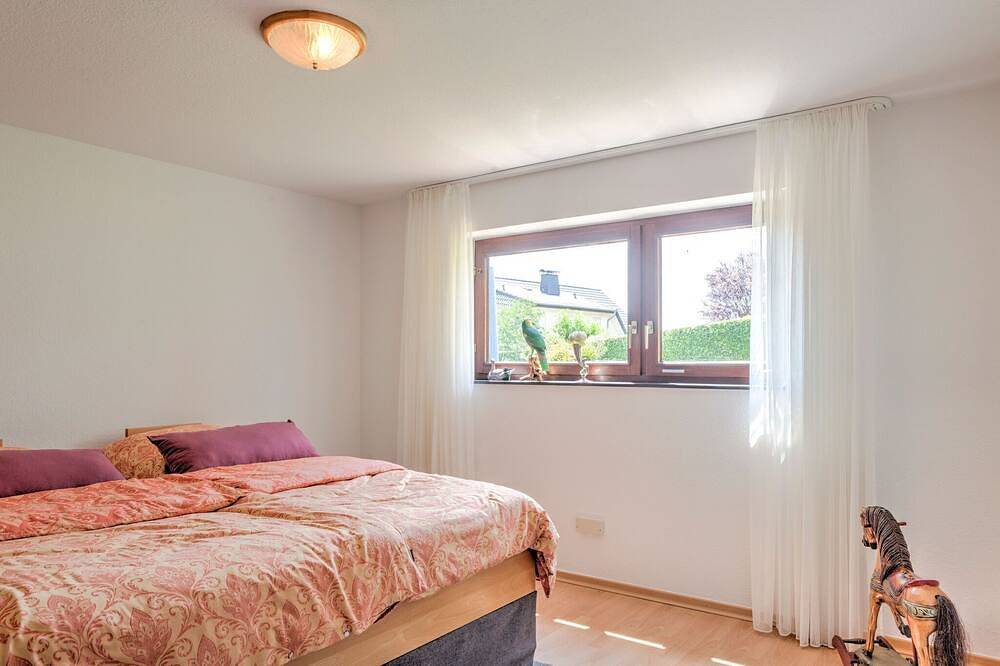 Ganze Wohnung, Sonnige Wohnung in Bad Driburg mit Garten in Bad Driburg, Kreis Höxter