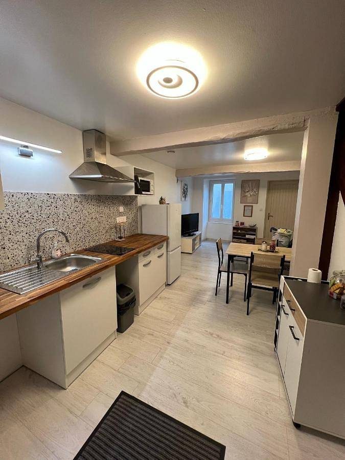 Two-Bedroom House in Nérac, Région de Nérac