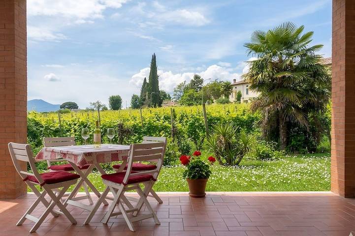 Appartement de vacances pour 4 personnes, avec Terrasse et Jardin à Farra di Soligo